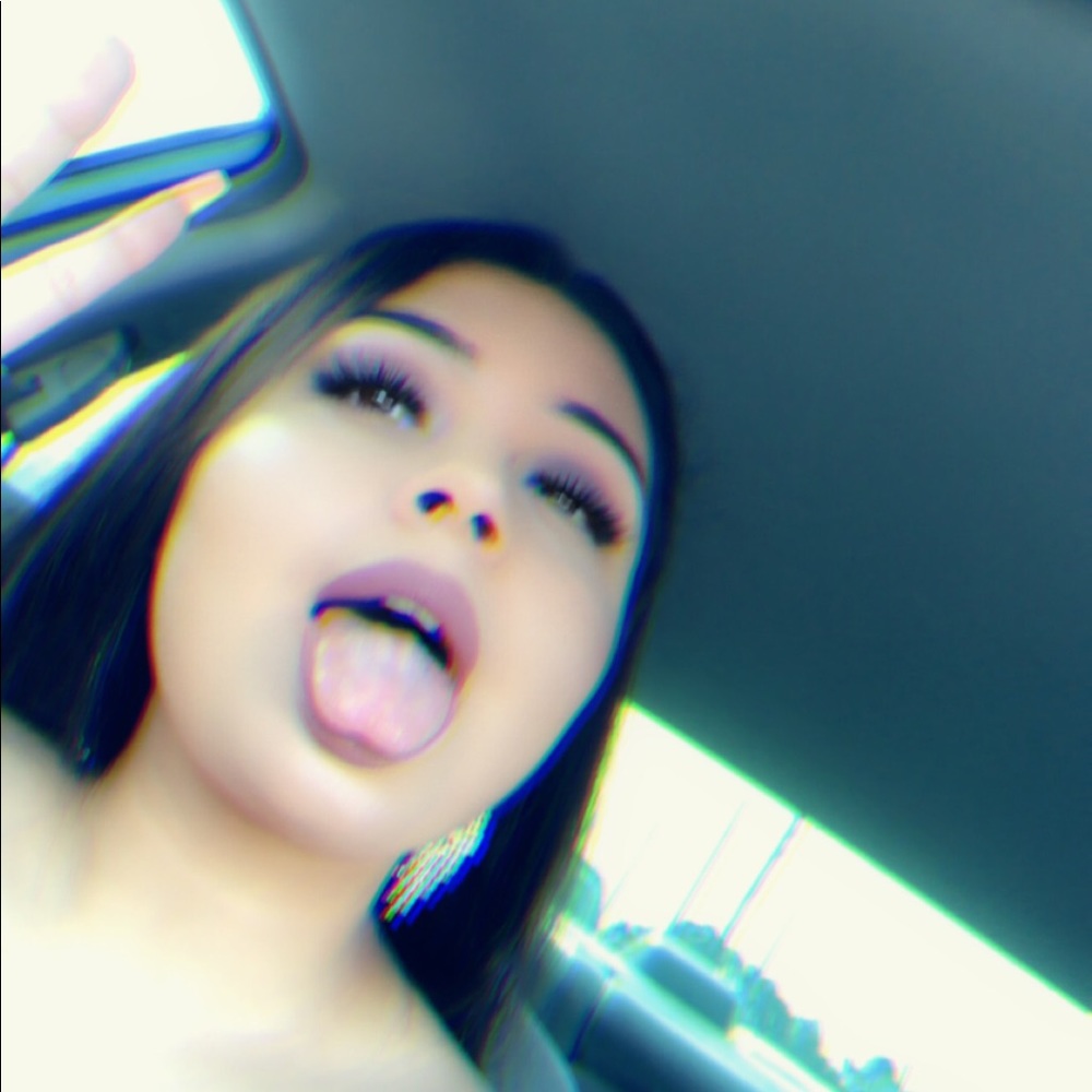 Meet your Posher, Cristina